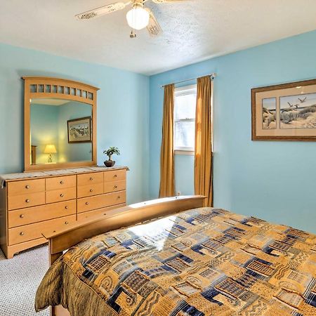 Lake Waccamaw Home With Fenced Yard And Shared Pier! Luaran gambar