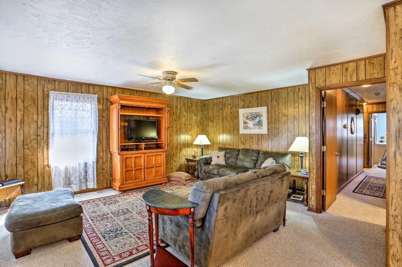 Lake Waccamaw Home With Fenced Yard And Shared Pier! Luaran gambar