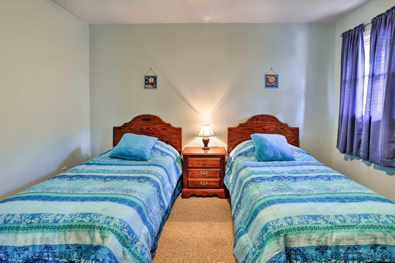 Lake Waccamaw Home With Fenced Yard And Shared Pier! Luaran gambar